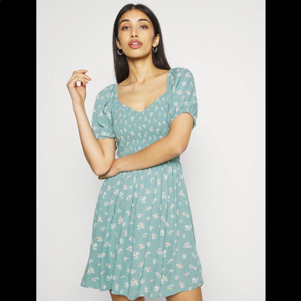 NWT AE smocked sweetheart dress floral small